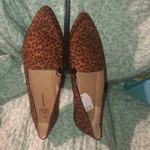 2/$15 NWT leopard print shoes size 7.5